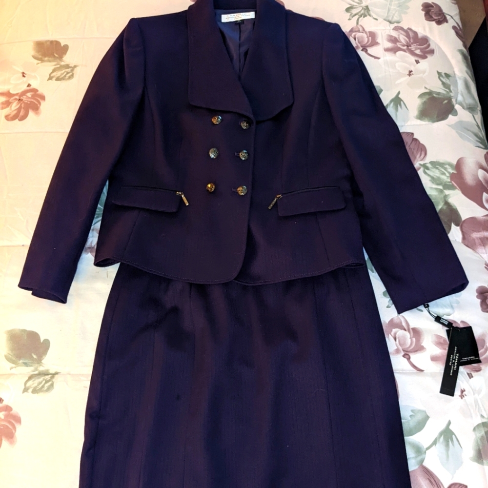 Tahari purple suit